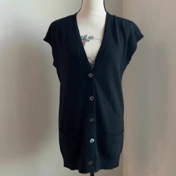 VINCE - 100% Cashmere Short Sleeve Cardigan - Picture 2 of 10